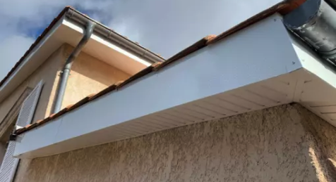 Des habillages de bandeaux en aluminium pour vos toitures